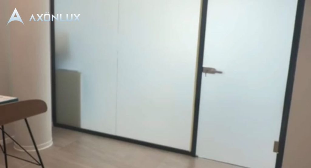 סמארט פילמס ובצד שמאל למעלה לוגו אתר axonlux