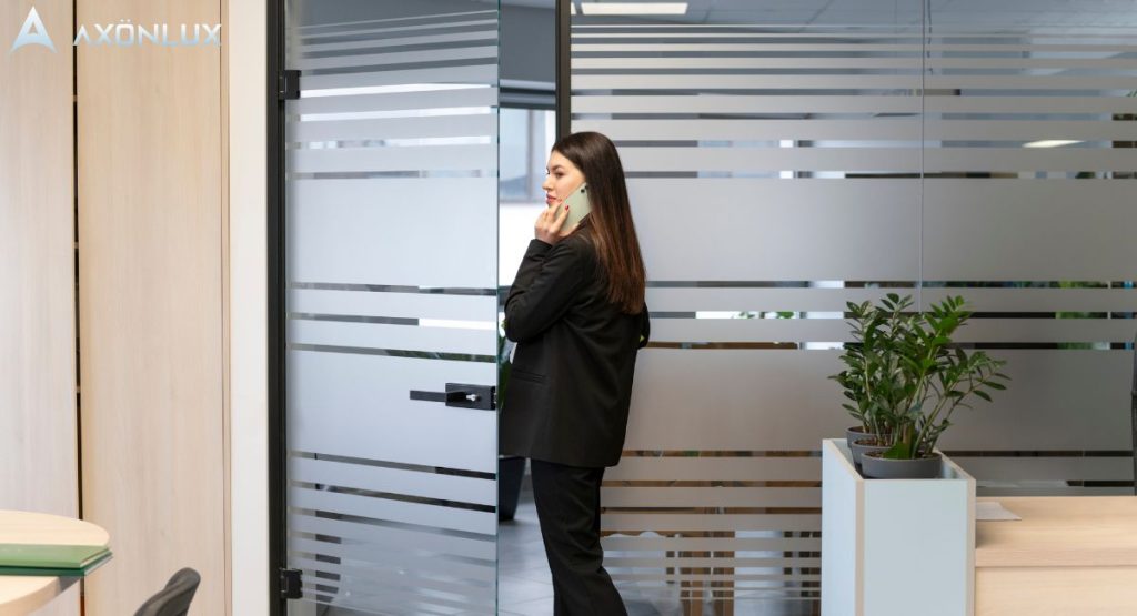 כמה עולה מדבקה חכמה